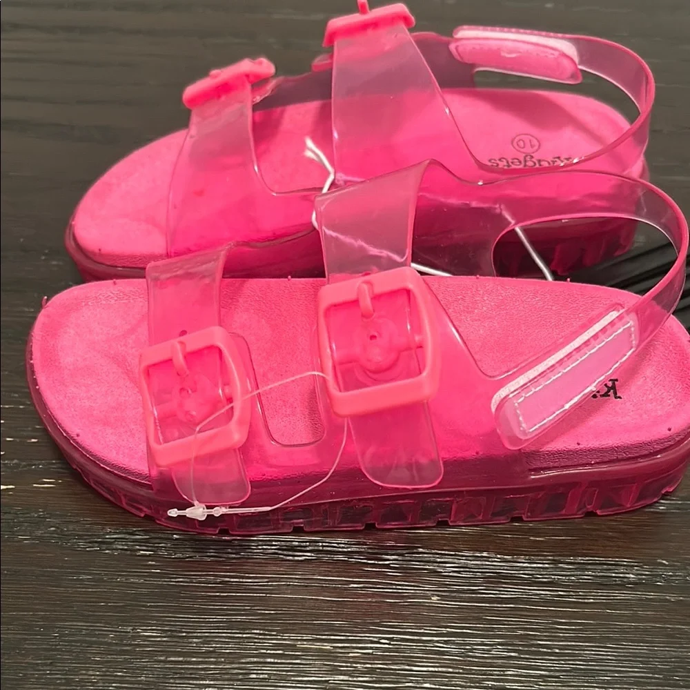 Kickers Vibrant Yellow and Pink Sandals Waterproof Comfort
